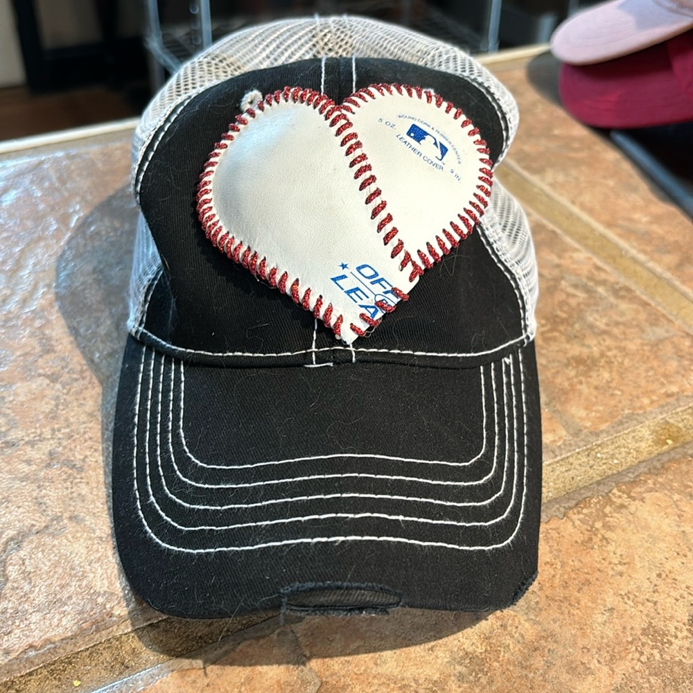 Heart baseball hat